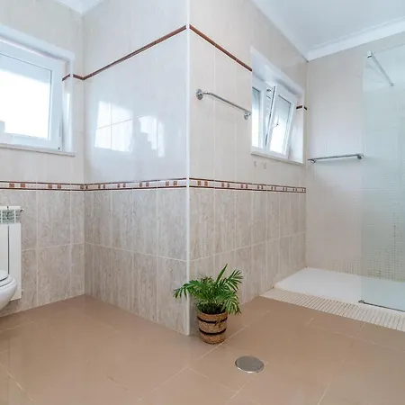 Bed & Breakfast Surfinn Figueira Da Foz