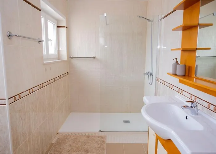 Bed & Breakfast Surfinn Figueira Da Foz